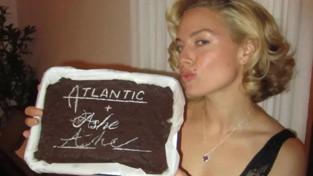 Ashe Signs with Atlantic Records