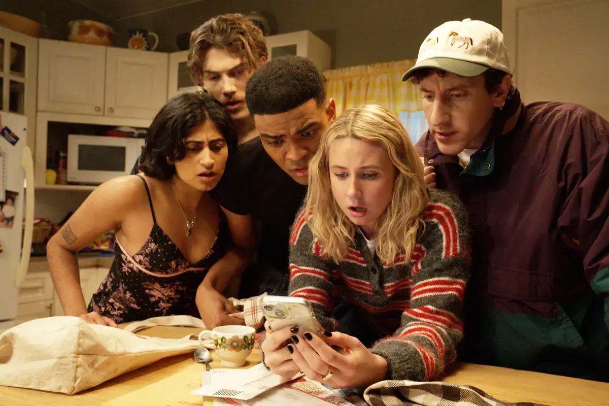 FX Previews Star-Studded Second Season of "Adults" Comedy