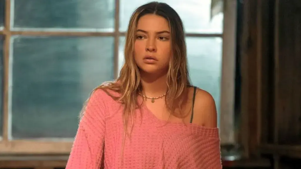 Madelyn Cline Fans React to Final Season of Outer Banks