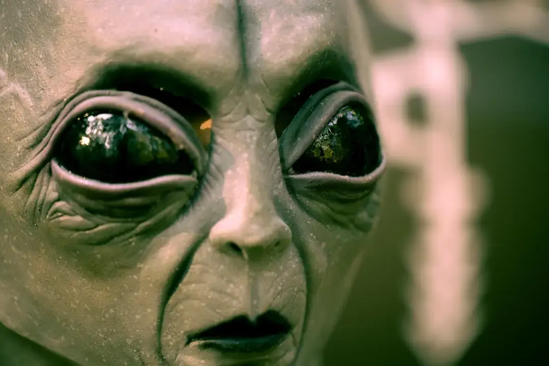 Merging "Alien" and "Aliens" for "Alien: Earth" Score