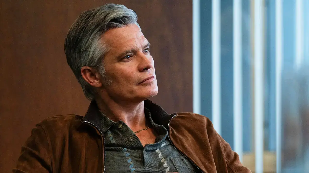 Olyphant Returns in New Apple TV Series