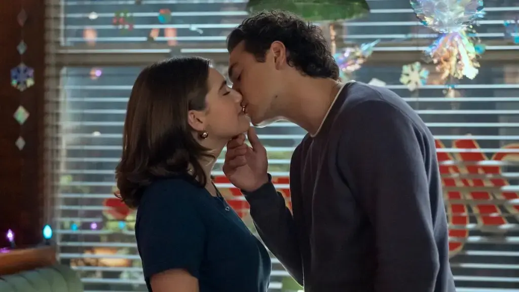 YA Series "Off Campus" Hits the Right Note