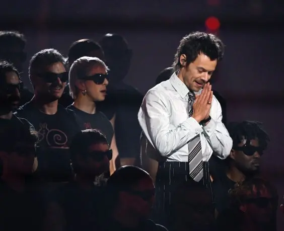 Harry Styles Pays Tribute to Late One Direction Bandmate at Madison Square Garden