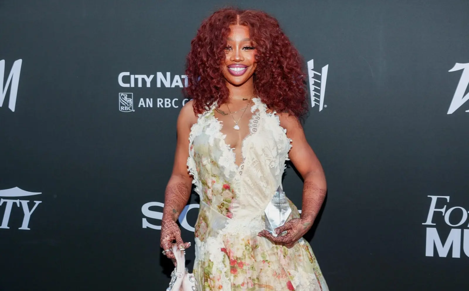 SZA Praises Hayley Williams' Live Performance of Live Love Galore